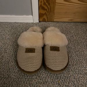 Ugg Slippers Never Worn!! Size 9
